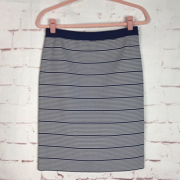 ROMEO + JULIET COUTURE Knit Navy & White Horizontal Stripes Pencil Skirt Size M - Picture 12 of 15